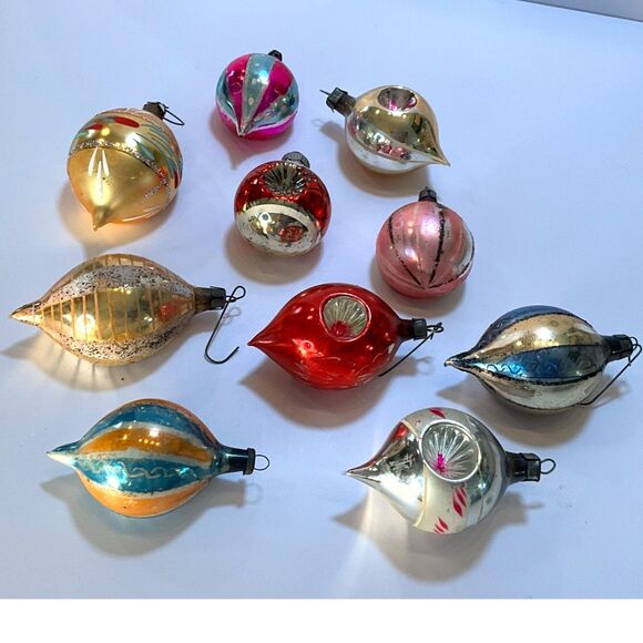 Vintage Christmas ornaments, indented Christmas balls; 10 vintage balls; pretty - Picture 5 of 7